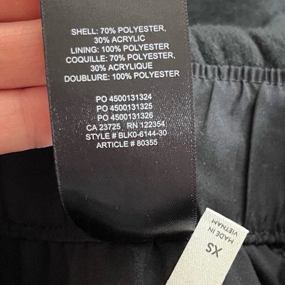 Aritzia The Group Babaton Powell Cropped Cozy Pants Black - Picture 9 of 9